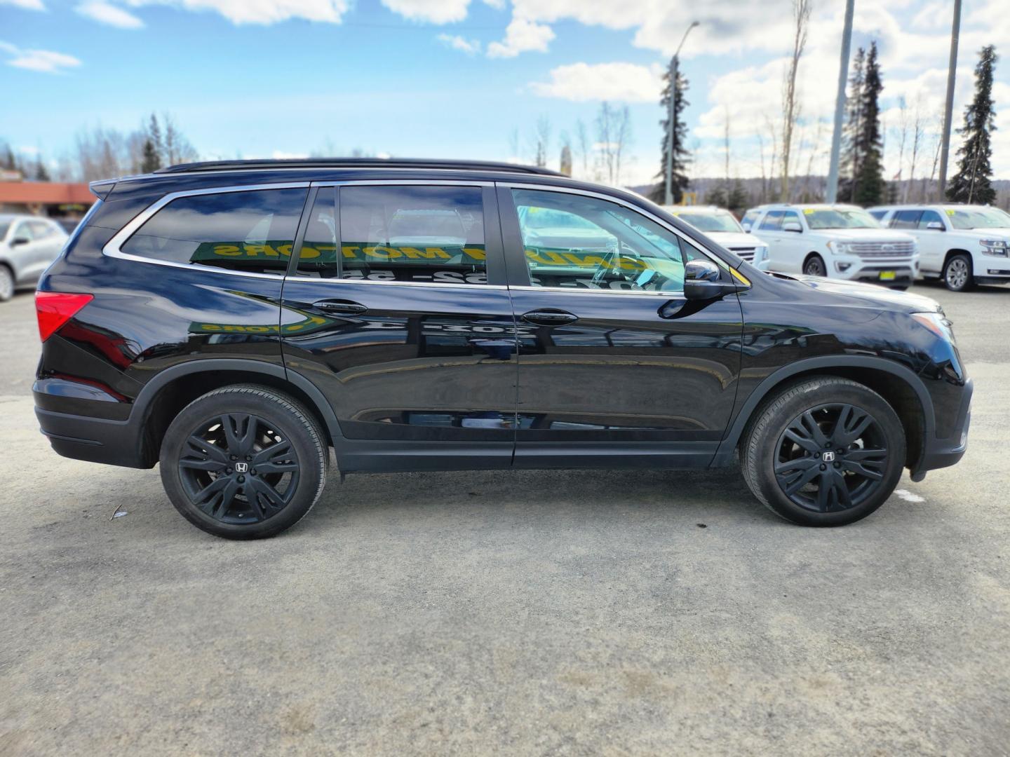 2022 Black /BLACK Honda Pilot SPECIAL EDITION (5FNYF6H29NB) with an 3.5L V6 engine, 9 SPEED AUTOMATIC transmission, located at 1960 Industrial Drive, Wasilla, 99654, (907) 274-2277, 61.573475, -149.400146 - Photo#7